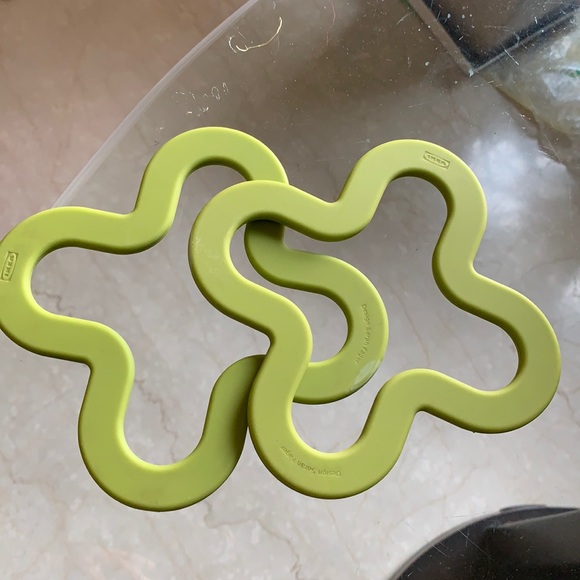 IKEA hot food place mats. Mats Bought in London. Used once. - Picture 5 of 6